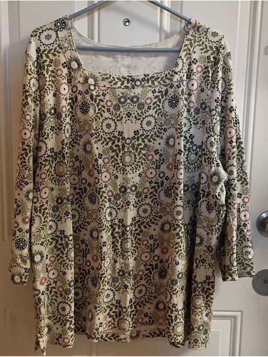 Kim Rogers Tops - 2/$10 Kim Rogers Cream Floral Print Long Sleeve Top Size 2x
